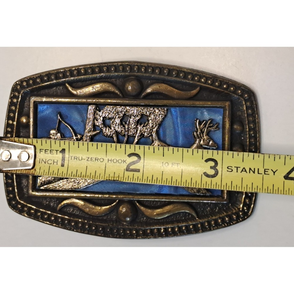 Vintage Brass Belt Buckle Deer Bow Hunting Blue Holographic Marked CII New York - Picture 4 of 5
